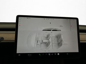 Tesla Model Y bild 30