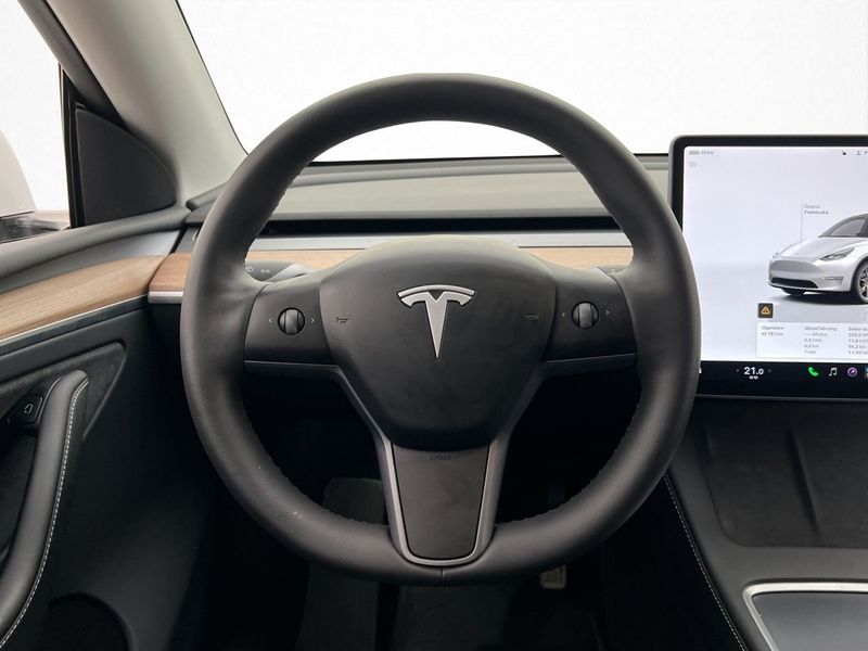 Tesla Model Y bild 21