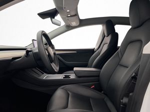 Tesla Model Y bild 23