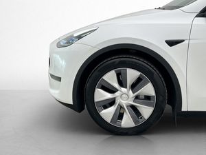 Tesla Model Y bild 11