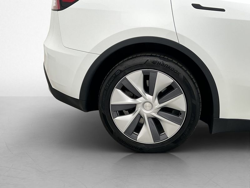 Tesla Model Y bild 13