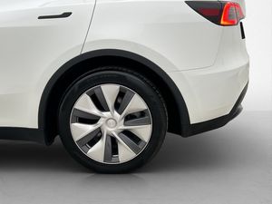 Tesla Model Y bild 12