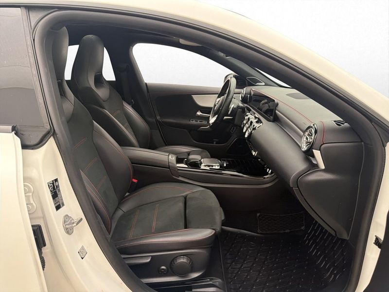 Mercedes CLA220 bild 30