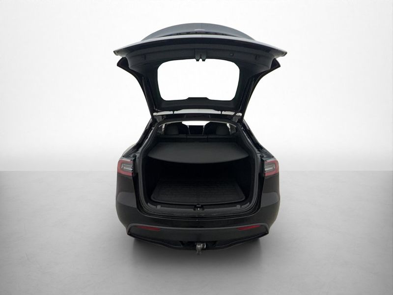 Tesla Model Y bild 30