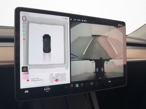 Tesla Model Y bild 24