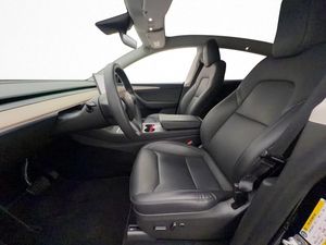 Tesla Model Y bild 13