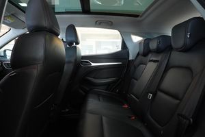 MG ZS EV bild 8