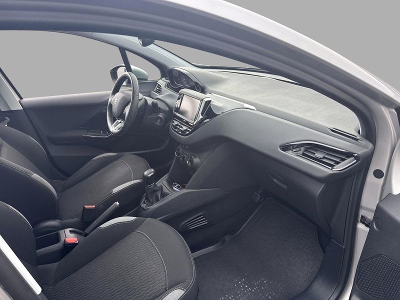 Peugeot 208 bild 10