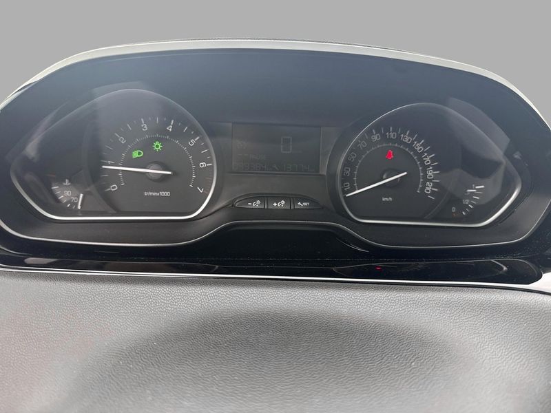 Peugeot 208 bild 13