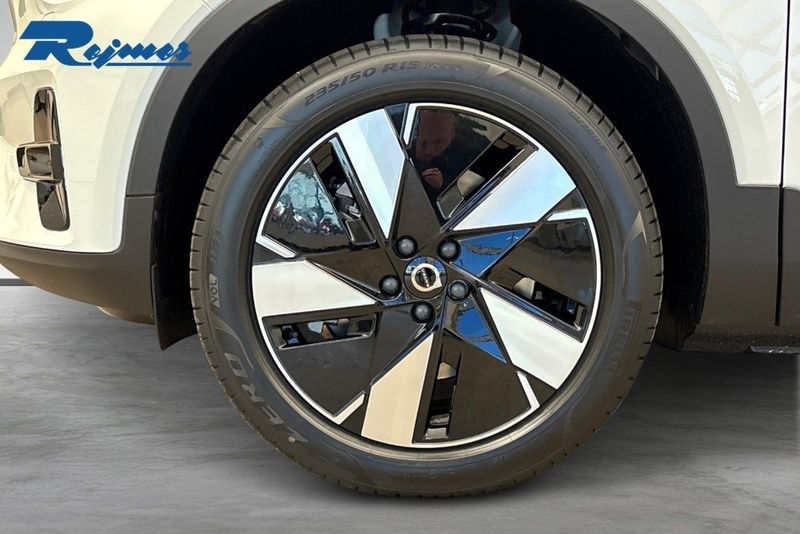Volvo EX40 bild 10
