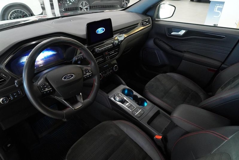 Ford Kuga bild 2