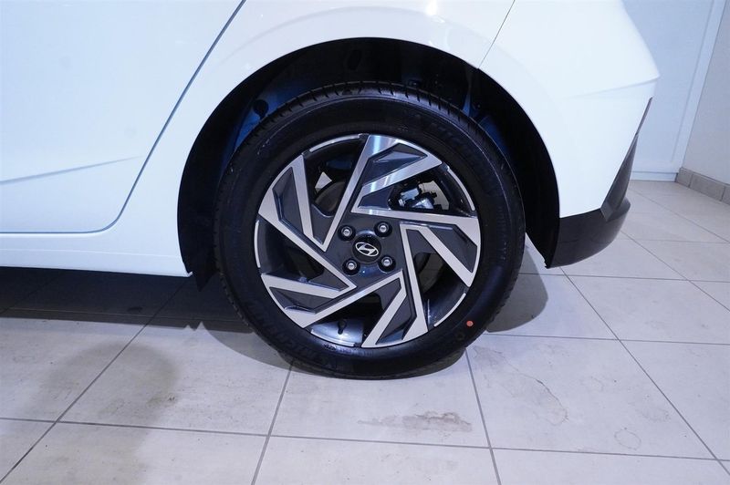 Hyundai i20 bild 7