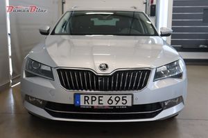 Skoda Superb bild 8