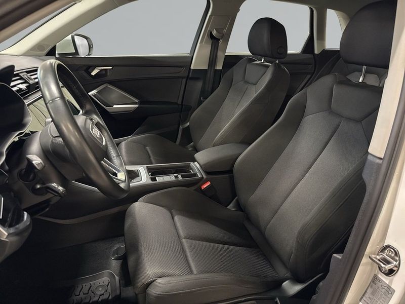 Audi Q3 bild 8