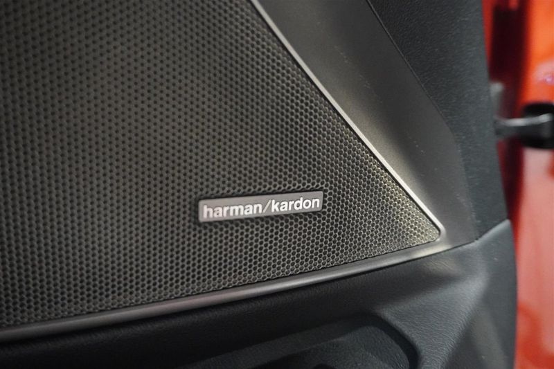 BMW 330 bild 13