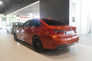 BMW 330 bild 4