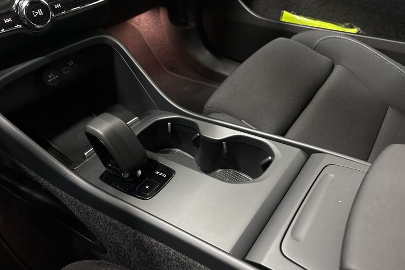 Volvo EX40 bild 15