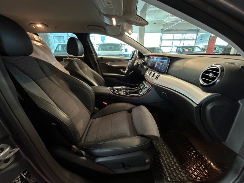 Mercedes E300 bild 13