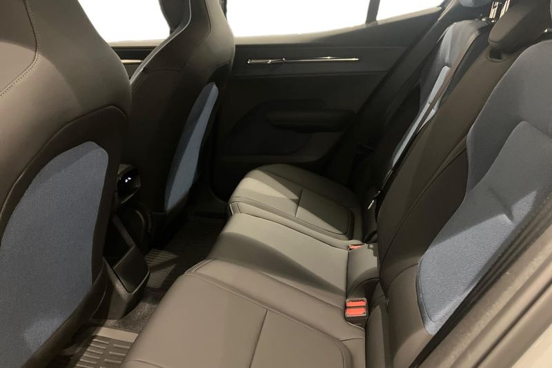 Volvo EX30 bild 13