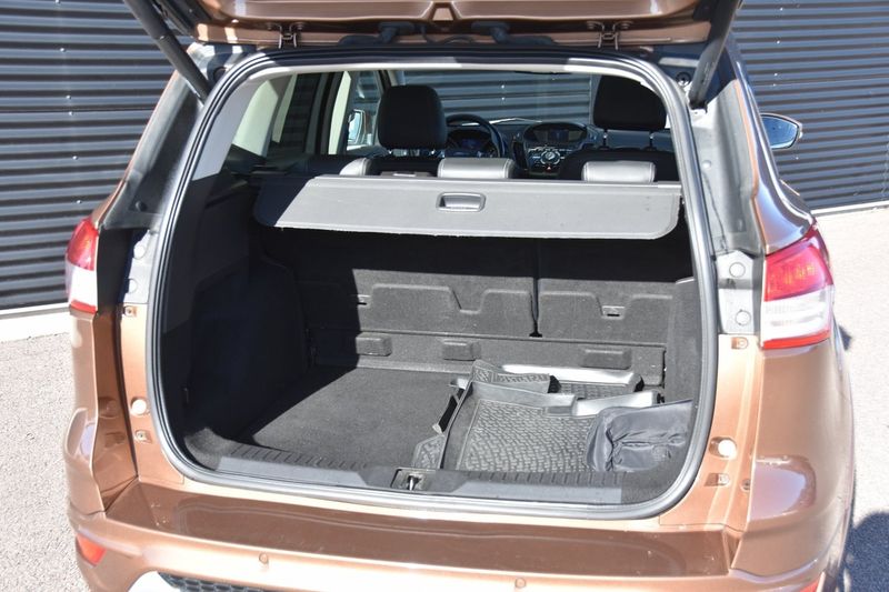 Ford Kuga bild 9