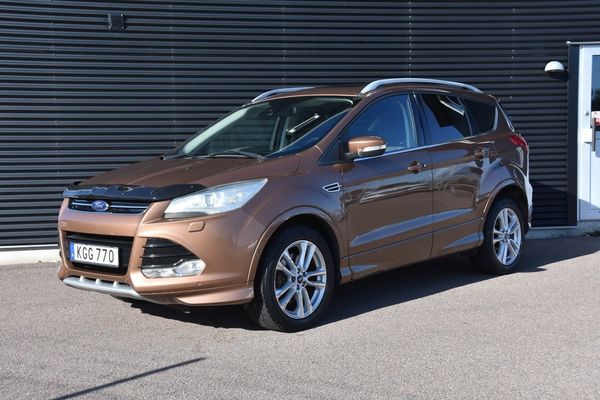 Ford Kuga 2.0 TDCi AWD Titanium X Drag, Värmare, Skinn, Panorama - 2014