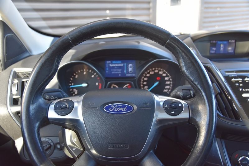 Ford Kuga bild 17