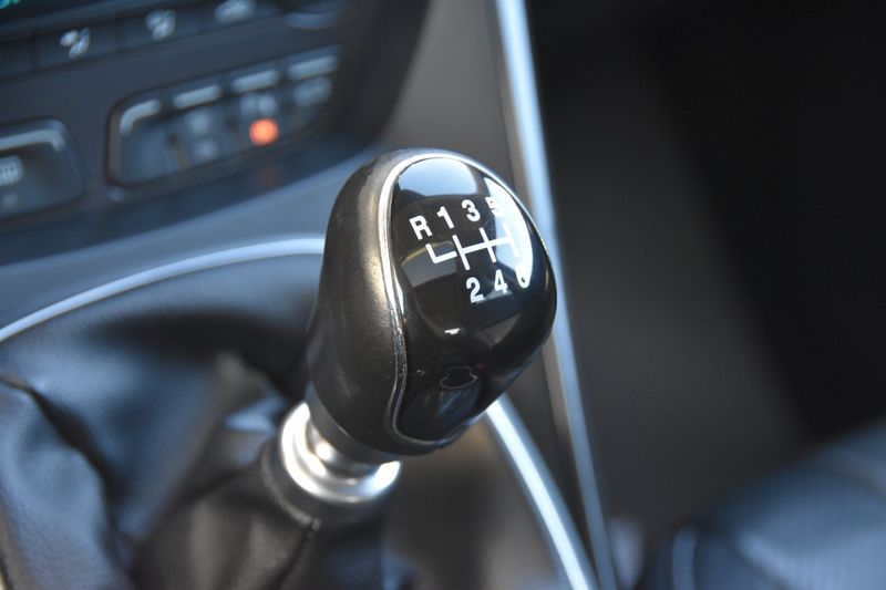 Ford Kuga bild 21