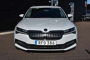 Skoda Superb bild 2