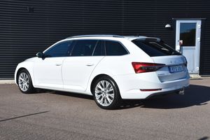 Skoda Superb bild 4