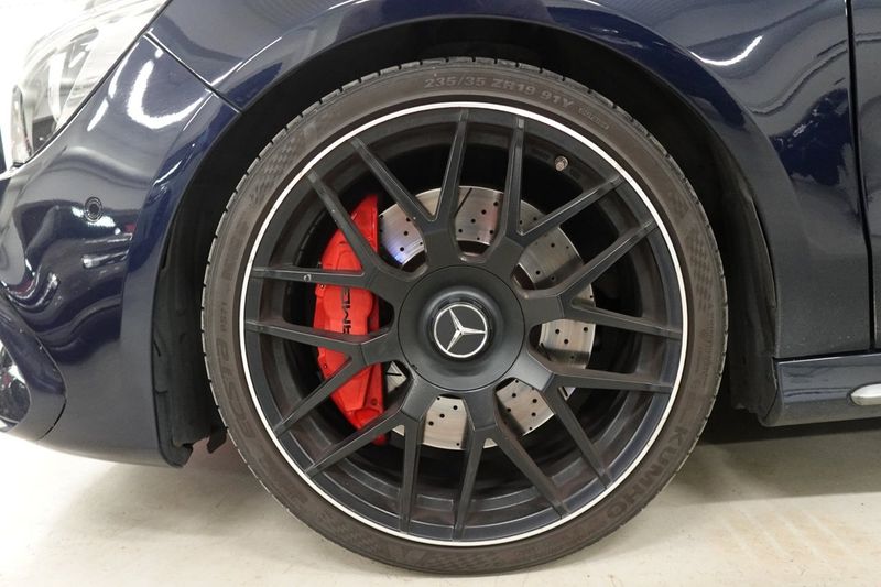 Mercedes CLA45 AMG bild 11