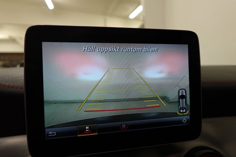 Mercedes CLA45 AMG bild 13