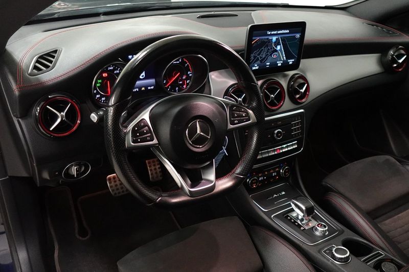 Mercedes CLA45 AMG bild 6