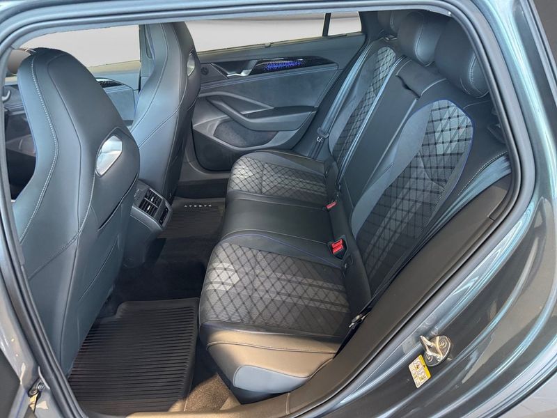 Volkswagen Passat bild 11