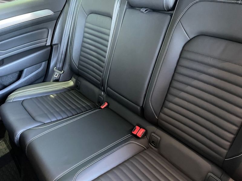 Volkswagen Passat bild 10