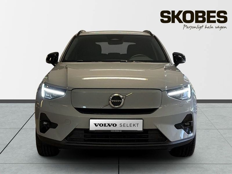 Volvo EX40 bild 2
