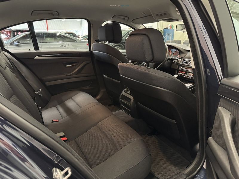BMW 520 bild 13