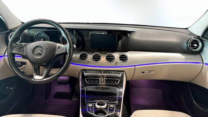 Mercedes E220 bild 4