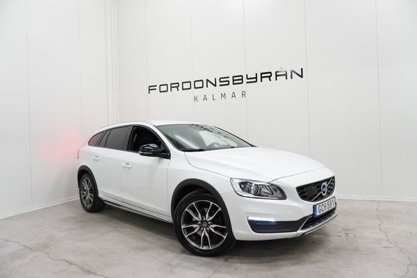 Volvo V60 Cross Country D4 AWD 190HK Summum Business Edition Navi Drag - 2016