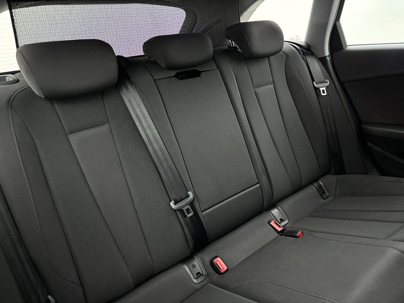 Audi A4 bild 21