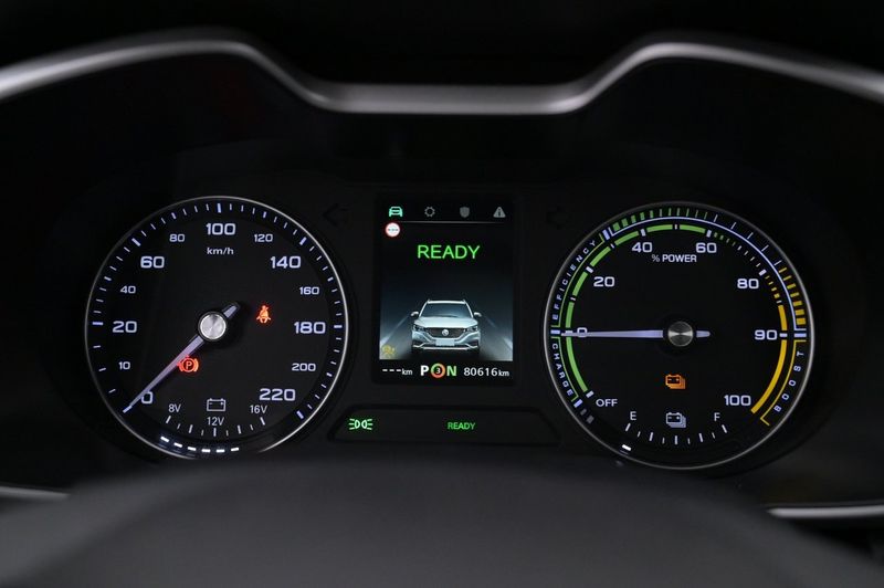 MG ZS EV bild 9