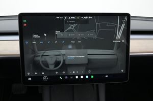 Tesla Model 3 bild 19