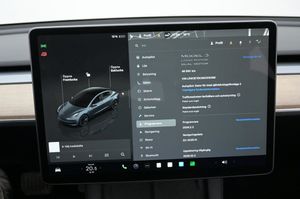 Tesla Model 3 bild 14