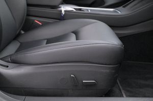 Tesla Model 3 bild 13