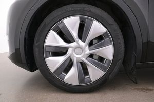 Tesla Model Y bild 27