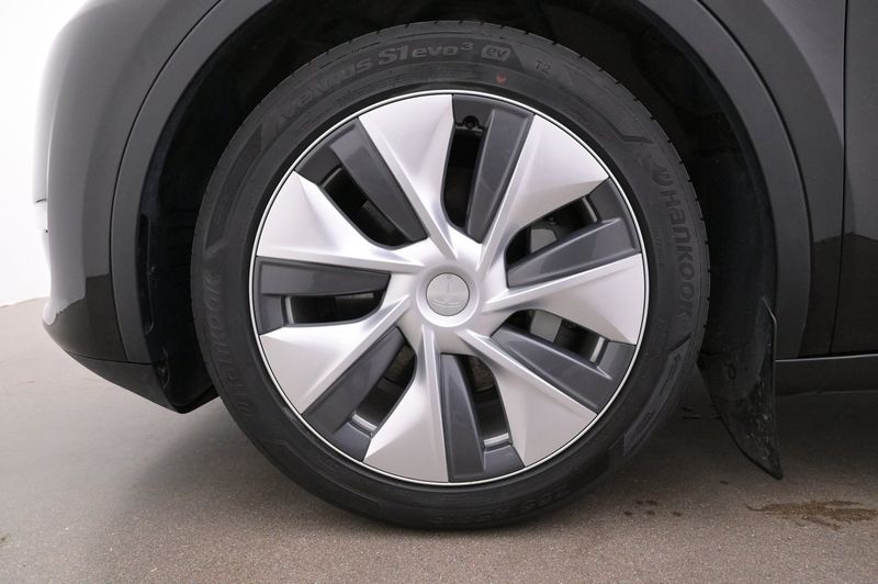 Tesla Model Y bild 27