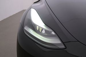 Tesla Model Y bild 26