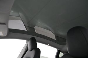 Tesla Model Y bild 19