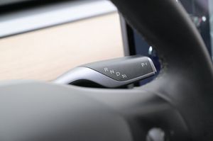 Tesla Model 3 bild 8