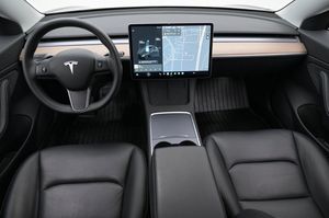 Tesla Model 3 bild 6