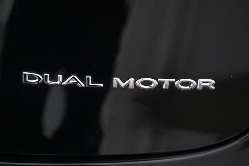 Tesla Model 3 bild 25